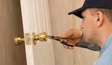 City Locksmith Services Maywood, CA 323-741-3396 - 6-Locks-Replace